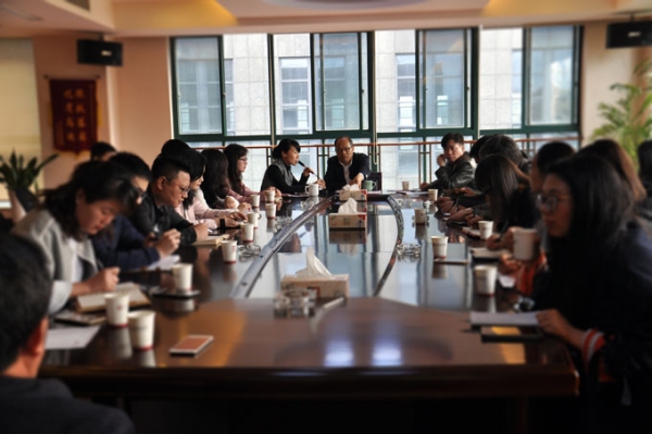 天行在线集团召开2017年度年轻人才培养专题座谈会